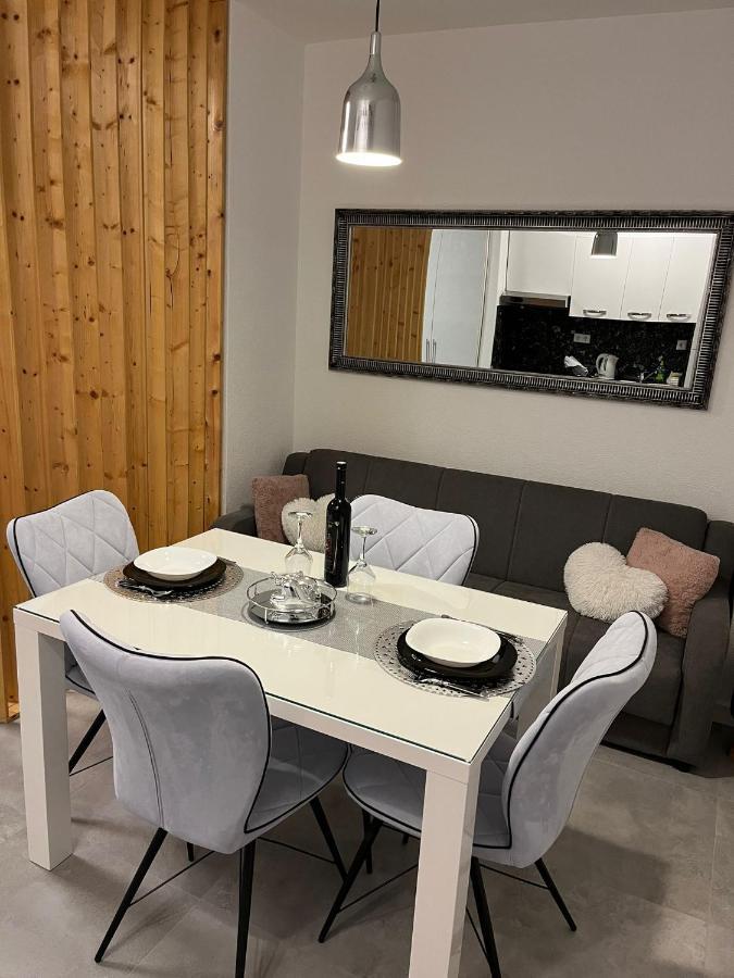 Studio Apartman Implex Lägenhet Ðakovo Exteriör bild
